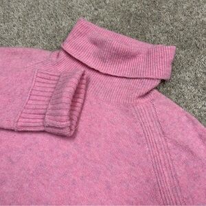 J Crew Turtleneck Sweater with Side Slits Supersoft Yarn Women’s Medium Pink